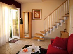 red-appartment4